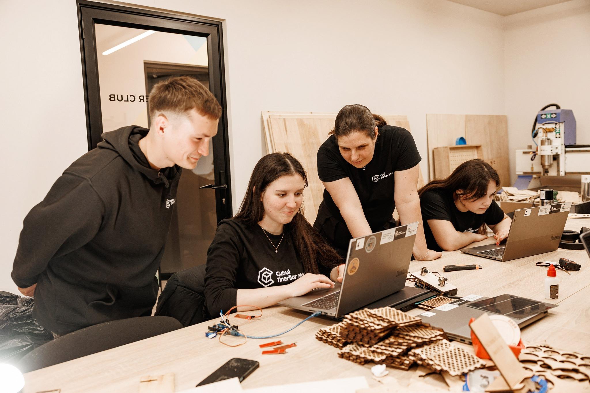 Natalia Lupu: „Cea mai mare mândrie a mea este să văd cum tinerii care trec prin acest program cresc, devin mai curajoși, mai creativi și mai siguri pe ei”