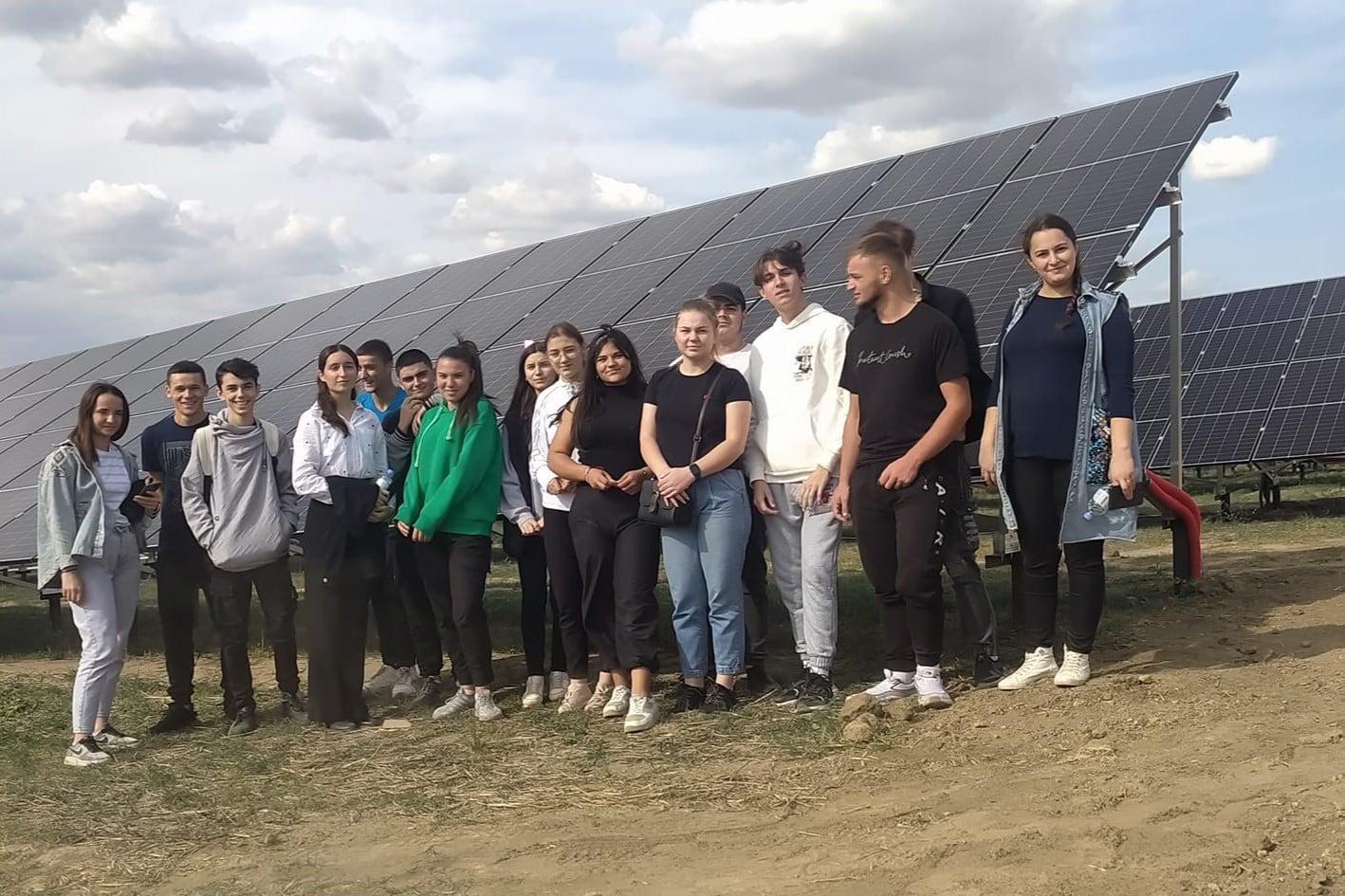 Natalia Lupu: „Cea mai mare mândrie a mea este să văd cum tinerii care trec prin acest program cresc, devin mai curajoși, mai creativi și mai siguri pe ei”