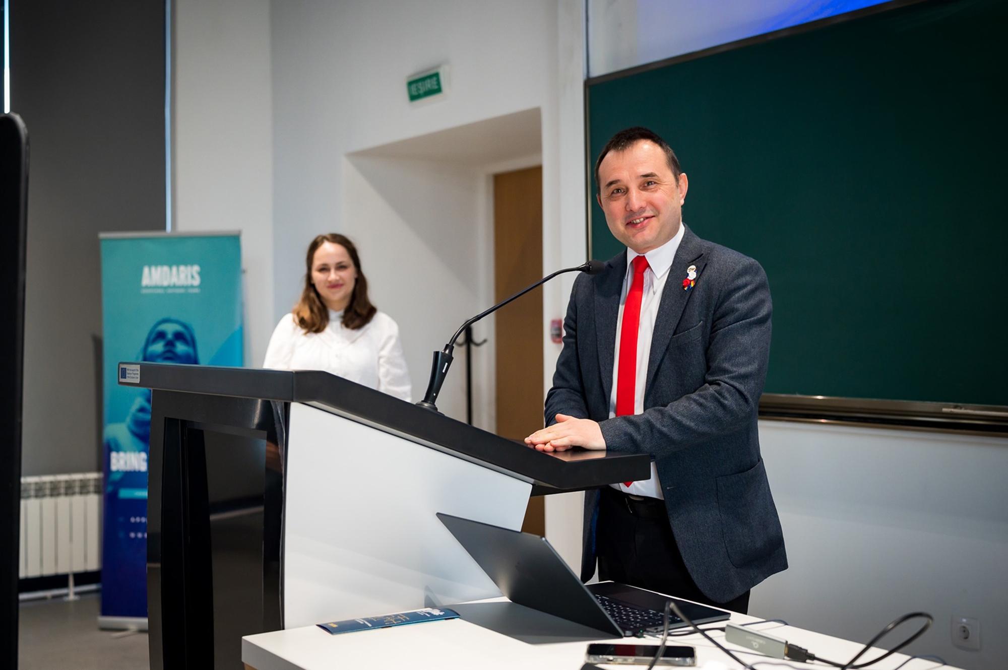 Algorithmic Programming Marathon in C/C++: The Ecosystem Shaping Moldova’s Future IT Specialists