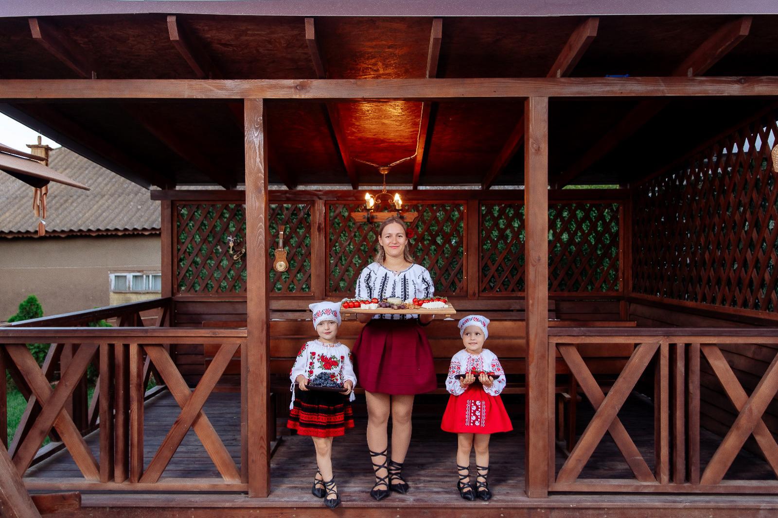 Domnica Capațină: „Nu trebuie să fugi de rădăcinile tale ca să ai succes. Poți fi modern și inovator, păstrând în același timp identitatea și valorile cu care ai crescut” 